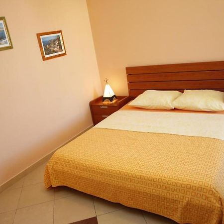 Vila Nara Hotel โวดีเซ ภายนอก รูปภาพ