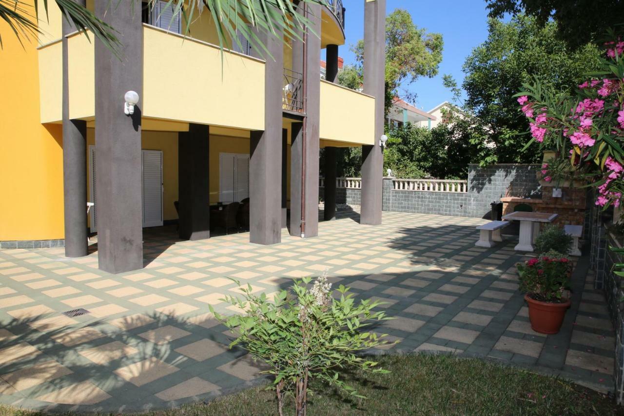Vila Nara Hotel โวดีเซ ภายนอก รูปภาพ