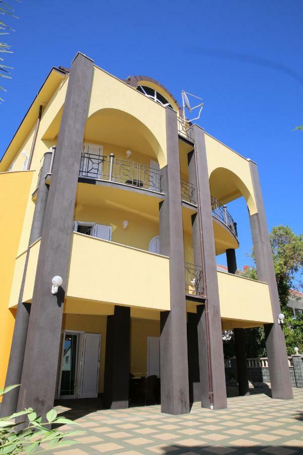 Vila Nara Hotel โวดีเซ ภายนอก รูปภาพ
