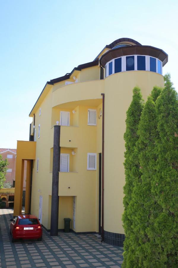 Vila Nara Hotel โวดีเซ ภายนอก รูปภาพ